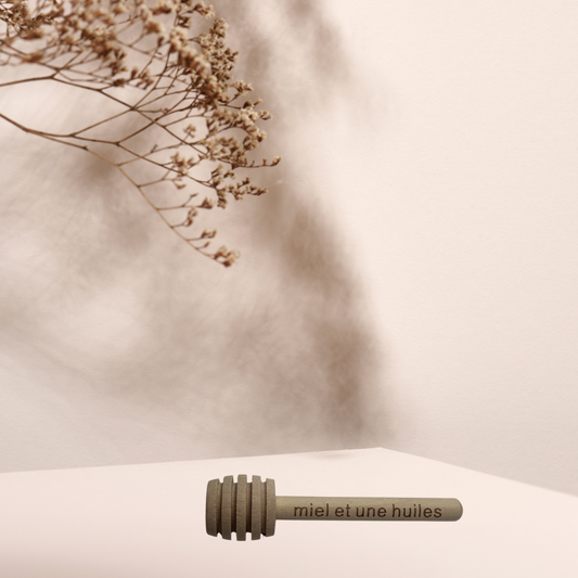 Petite cuillère en bois